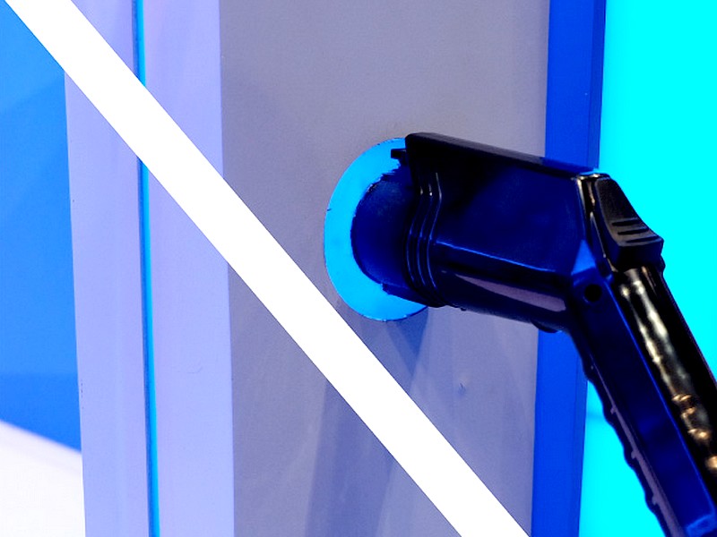 Kritika podpory nákupu elektromobilů